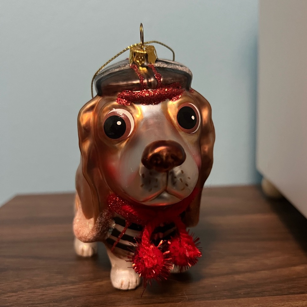 Basset Hound Blown Glass Christmas Ornament - Picture 3 of 5
